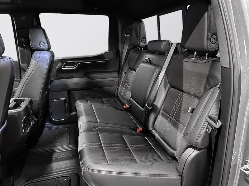 Chevrolet Silverado bild 17
