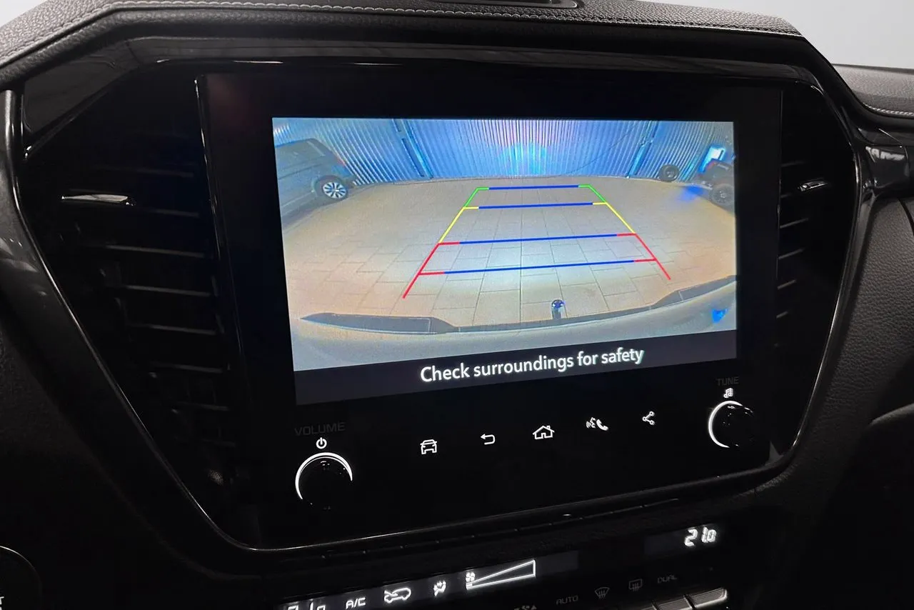 Vehicle image 21