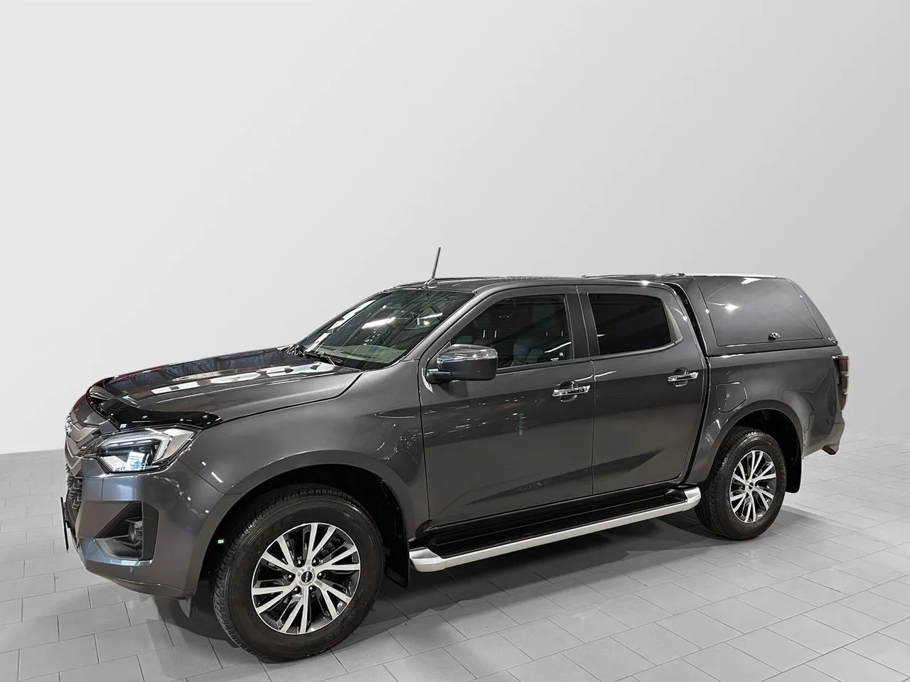 Vehicle image 9