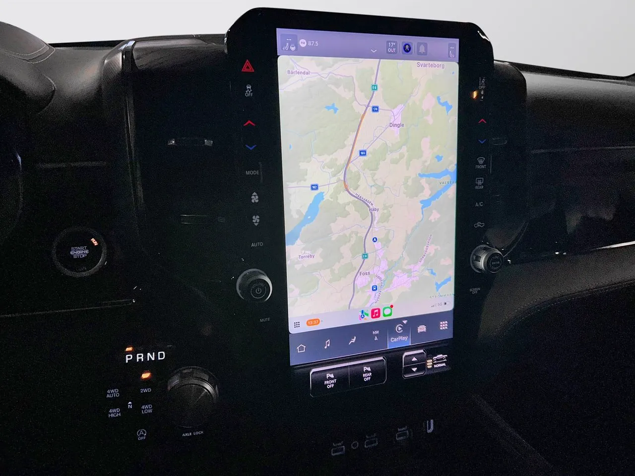 Vehicle image 23