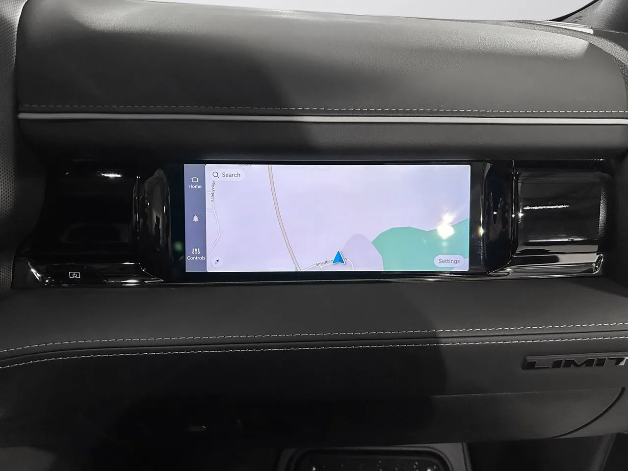 Vehicle image 21
