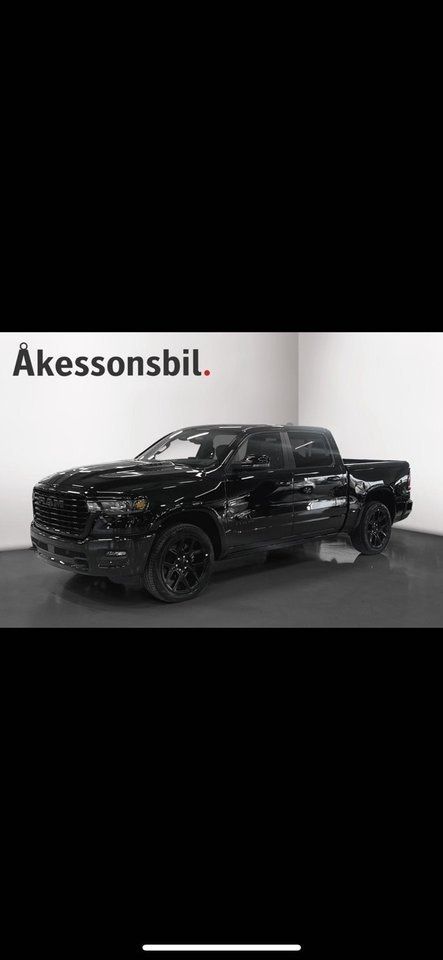 RAM 1500 laramie Nihgt Edition - 2025