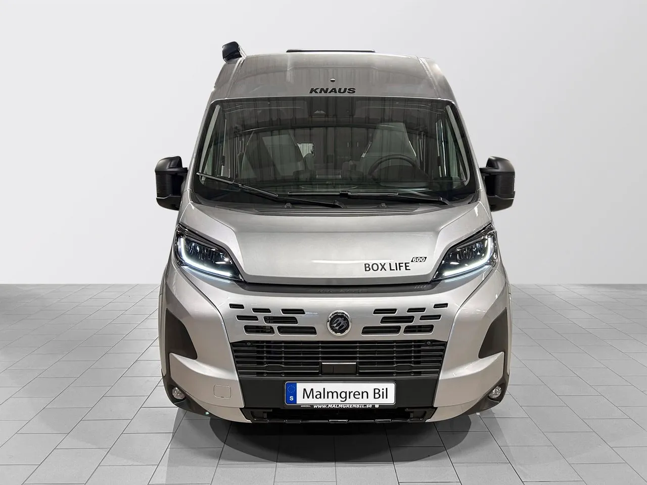 Vehicle image 33
