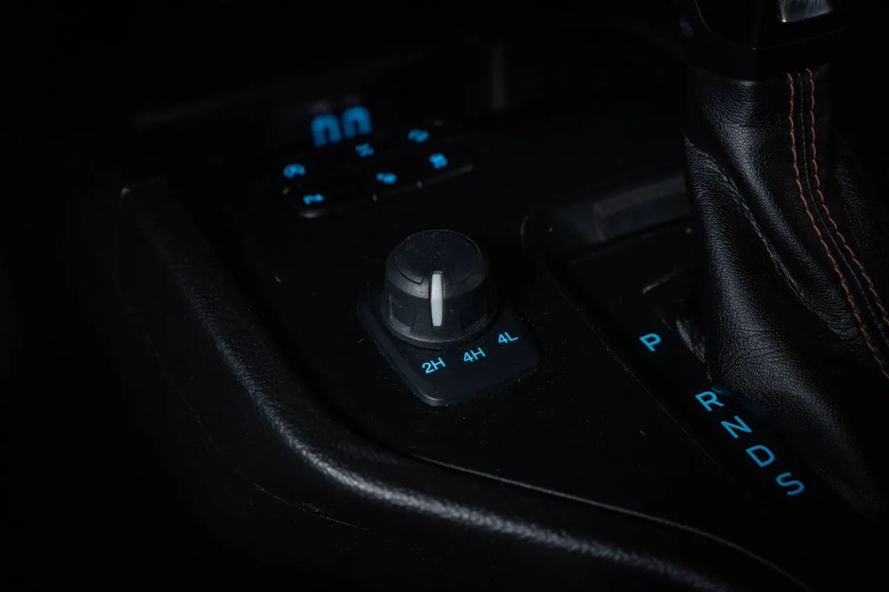 Vehicle image 24