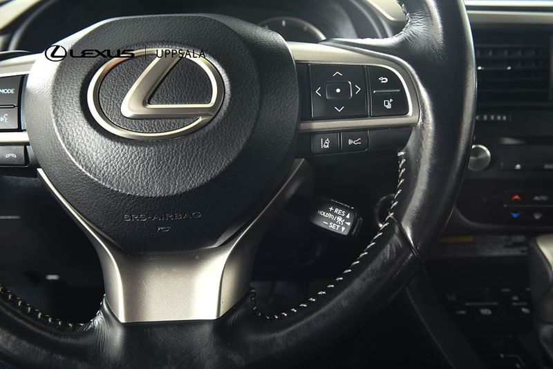 Lexus RX bild 14