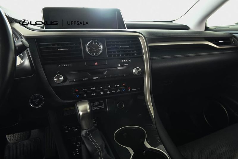 Lexus RX bild 17