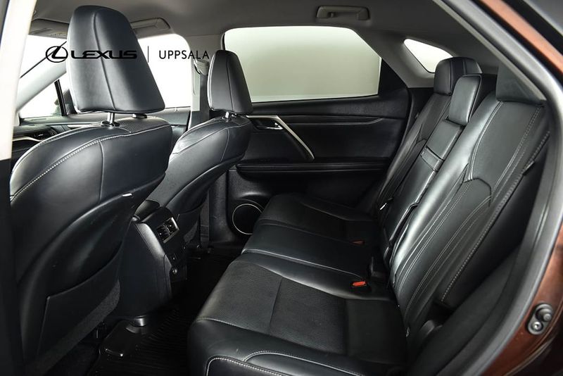 Lexus RX bild 7