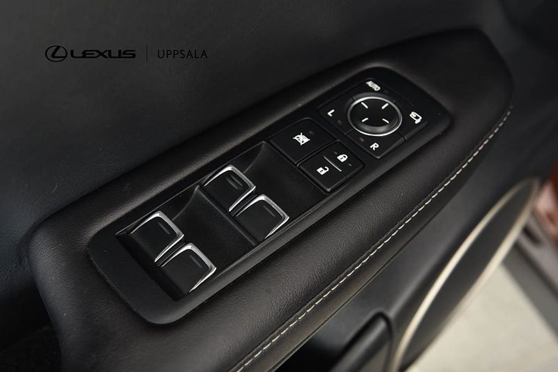 Lexus RX bild 10