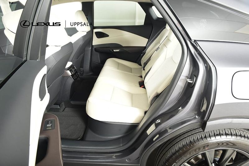 Lexus RX bild 7