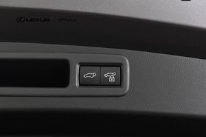 Lexus RX bild 12
