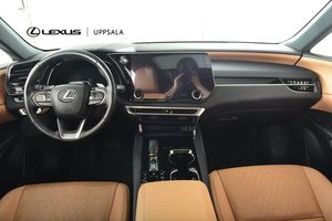 Lexus RX bild 8