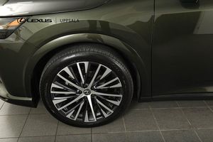 Lexus RX bild 24