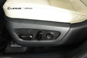 Lexus RX bild 13