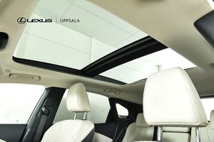 Lexus RX bild 11