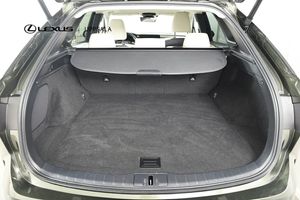 Lexus RX bild 9