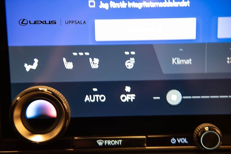 Lexus RX bild 17