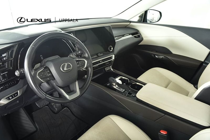Lexus RX bild 6