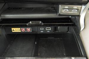 Lexus RX bild 15