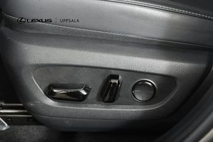 Lexus NX bild 12