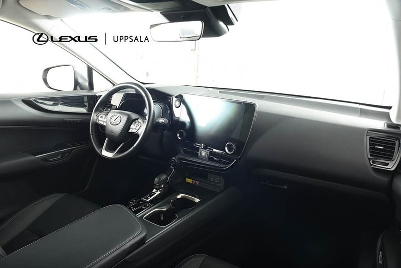 Lexus NX bild 10