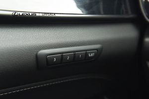 Lexus NX bild 18