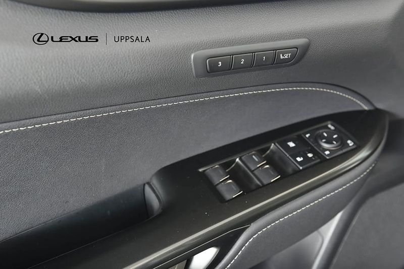 Lexus NX bild 11