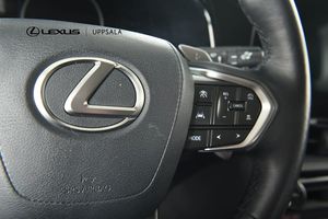 Lexus NX bild 14