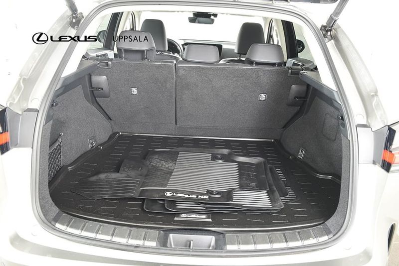 Lexus NX bild 9
