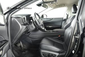 Lexus NX bild 6
