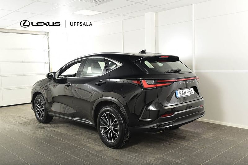 Lexus NX bild 3