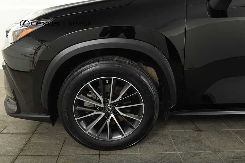 Lexus NX bild 21