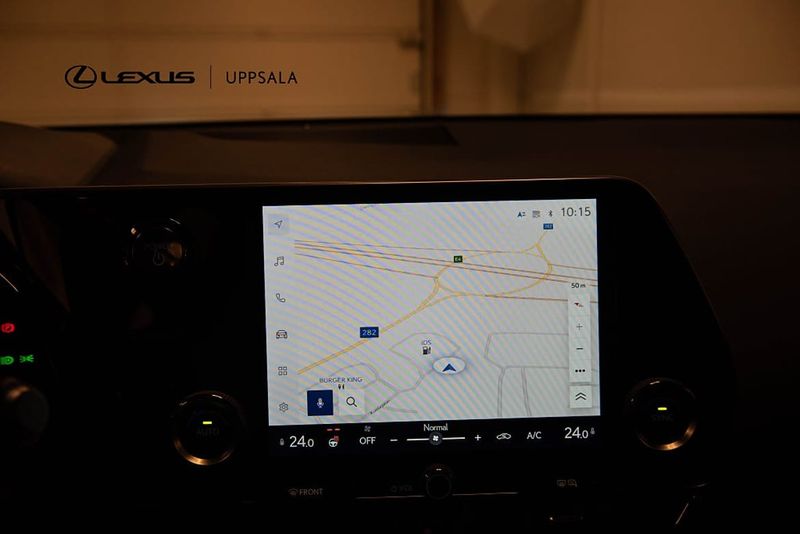 Lexus NX bild 16