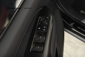 Lexus NX bild 11