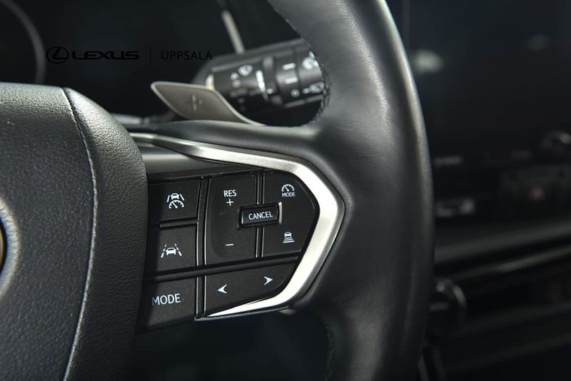 Lexus NX bild 12