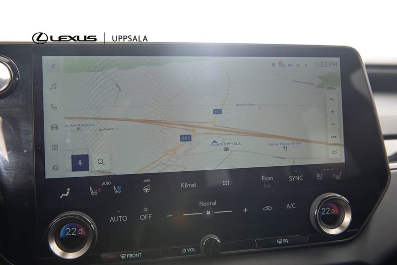 Lexus RX bild 15