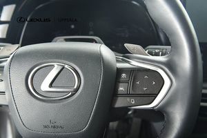 Lexus RX bild 14