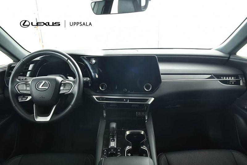 Lexus RX bild 8