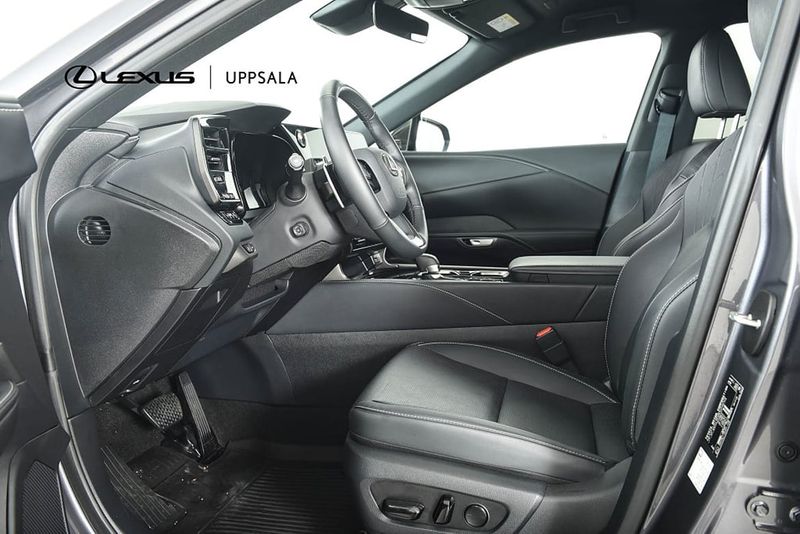 Lexus RX bild 6