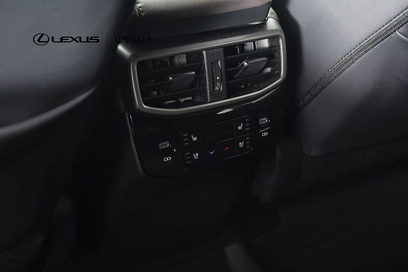 Lexus RX bild 9