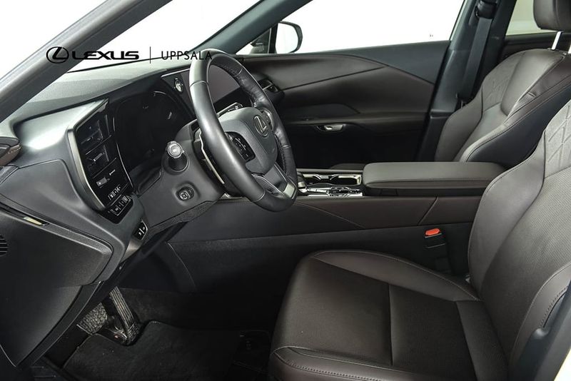 Lexus RX bild 6