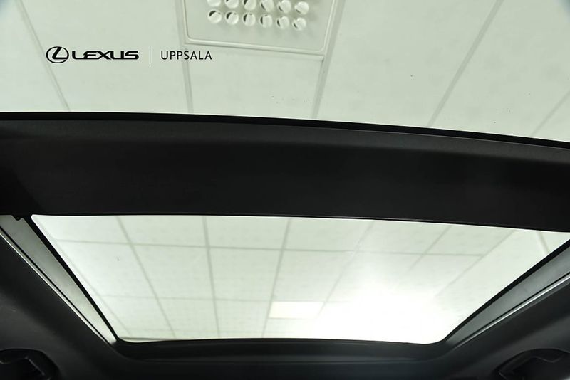 Lexus RX bild 9