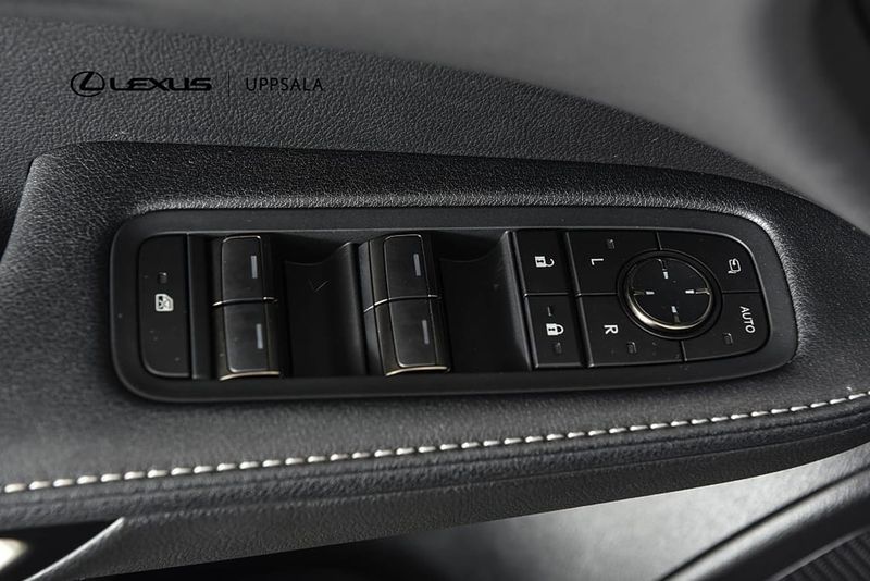 Lexus RX bild 12