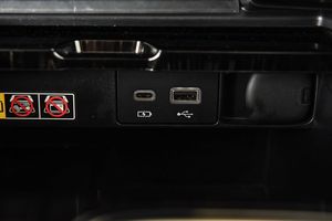 Lexus RX bild 17