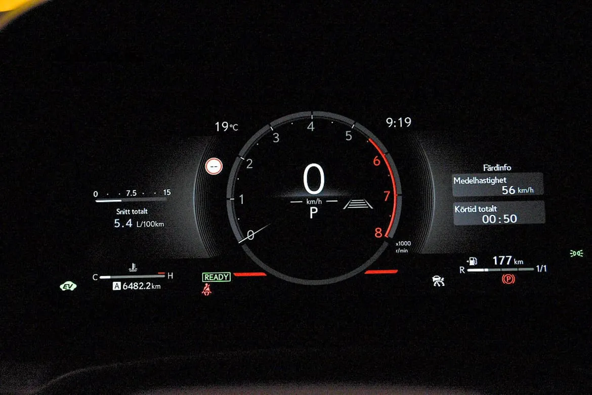 Vehicle image 16