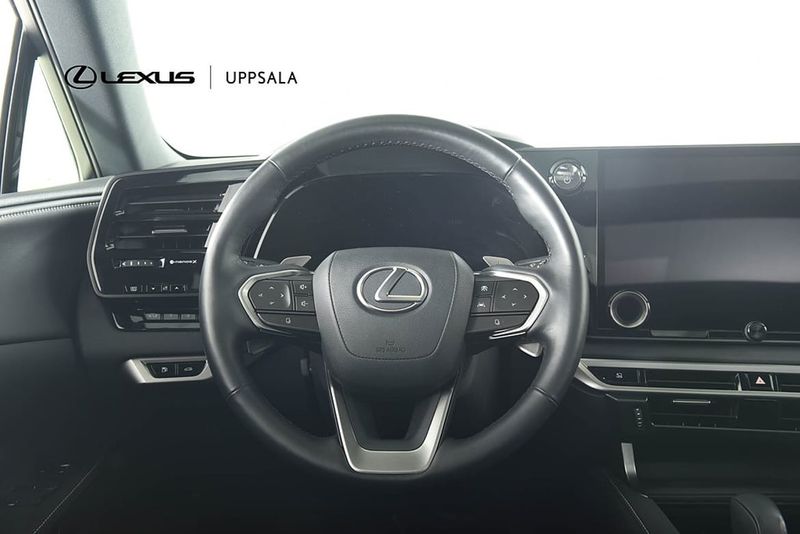 Lexus RX bild 9