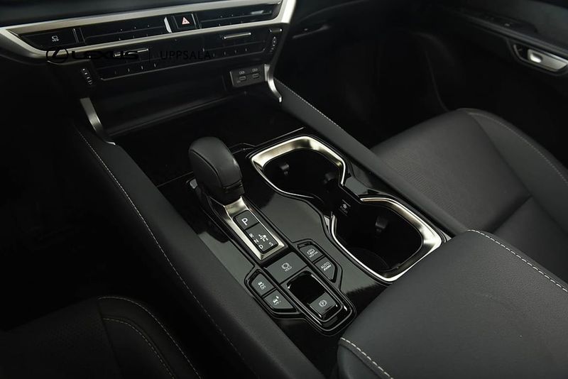 Lexus RX bild 16