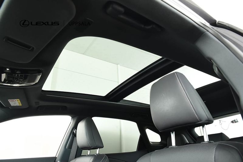 Lexus RX bild 14