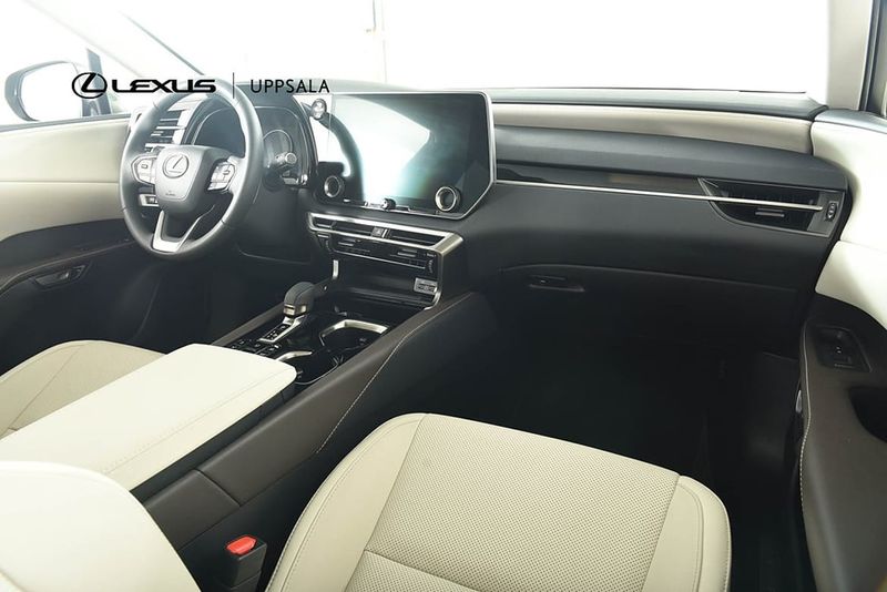Lexus RX bild 12