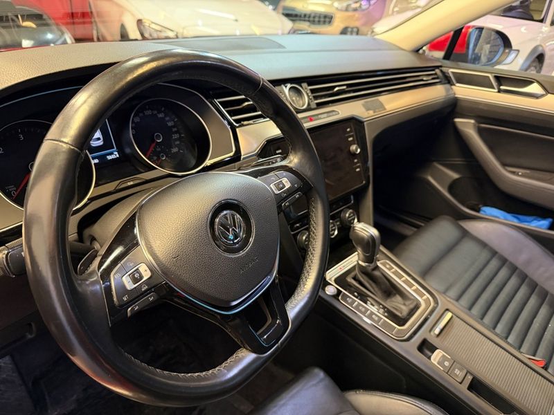 Volkswagen Passat bild 12