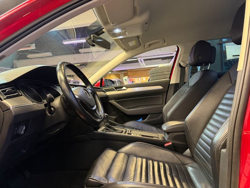 Volkswagen Passat bild 9